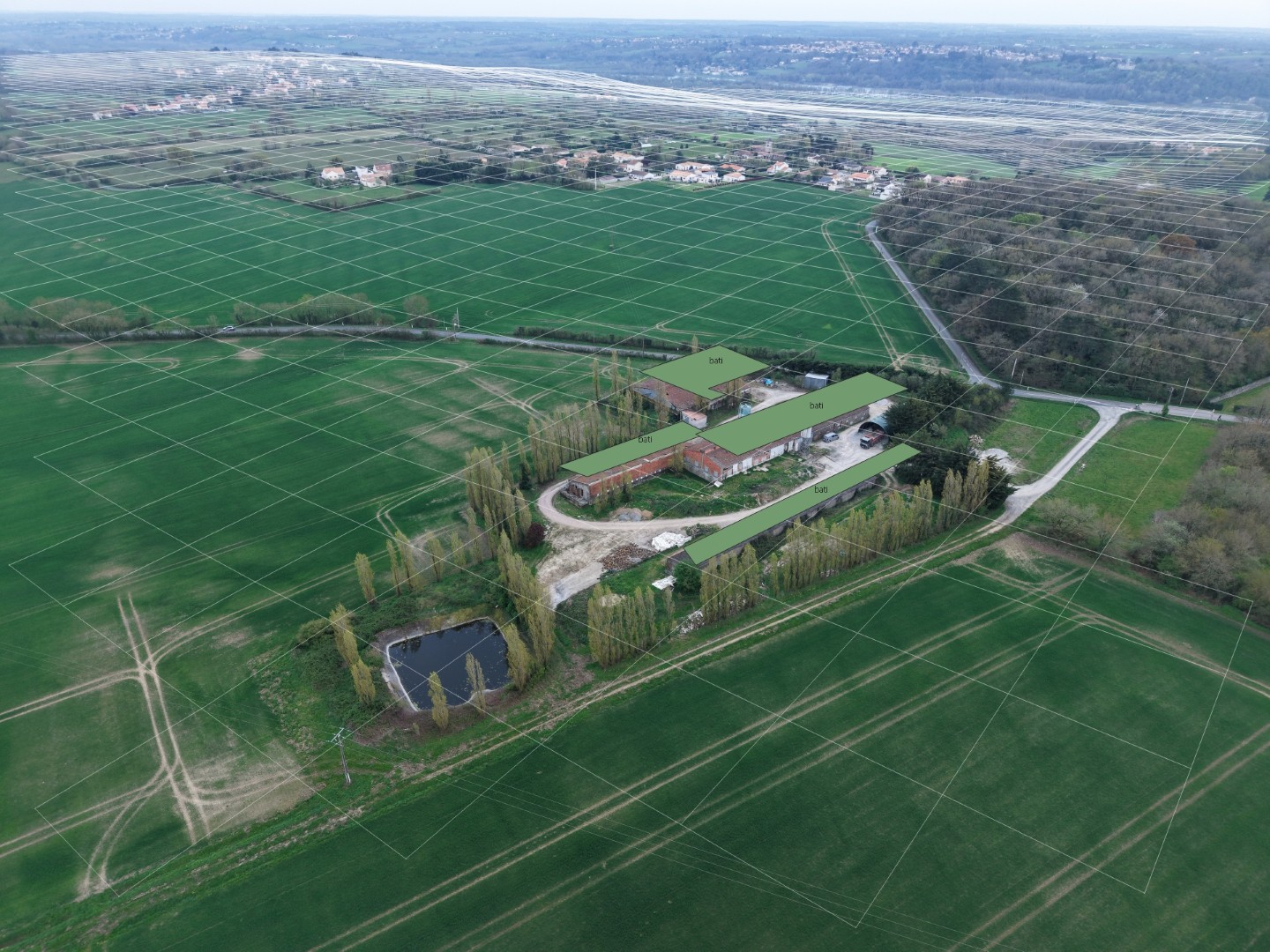 Projection de bâtiments sur une photo aérienne avec topographie filaire